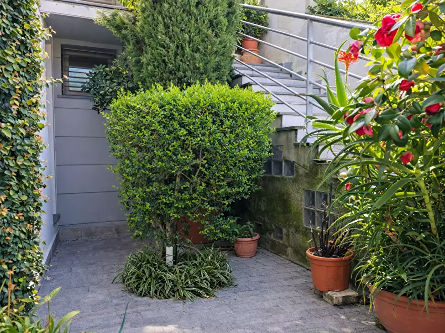 Immagine 23 di Mansarda in vendita  a Camaiore