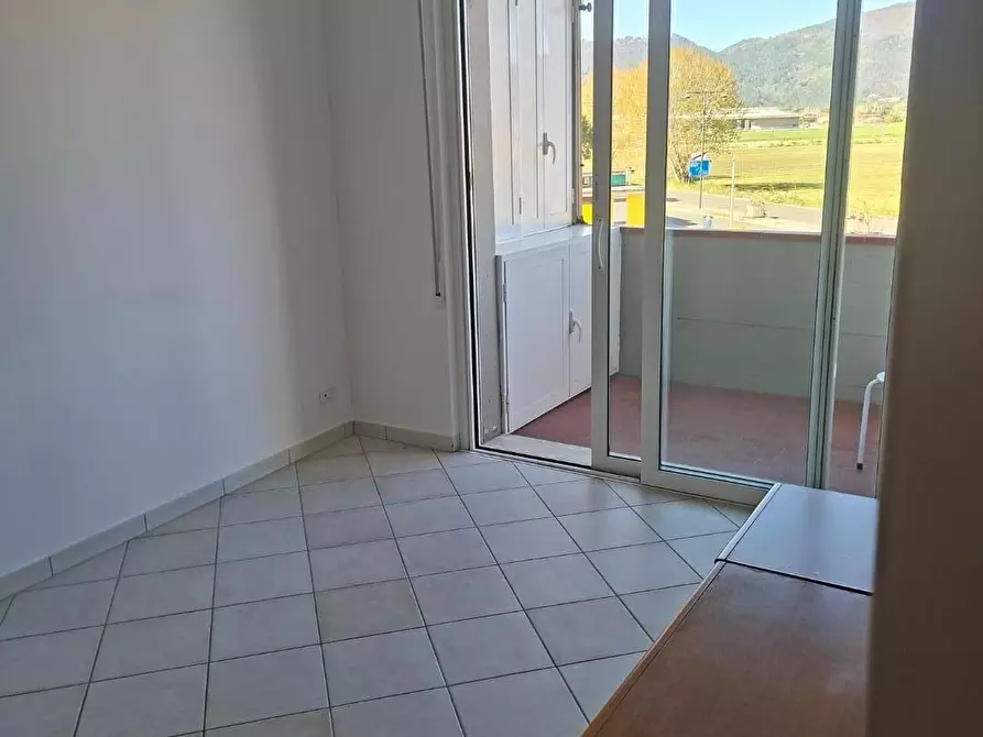 Immagine 5 di Appartamento in vendita  a Ortonovo