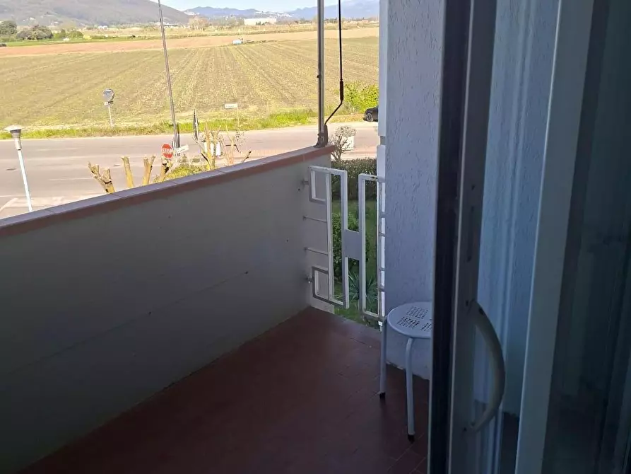 Immagine 9 di Appartamento in vendita  a Ortonovo