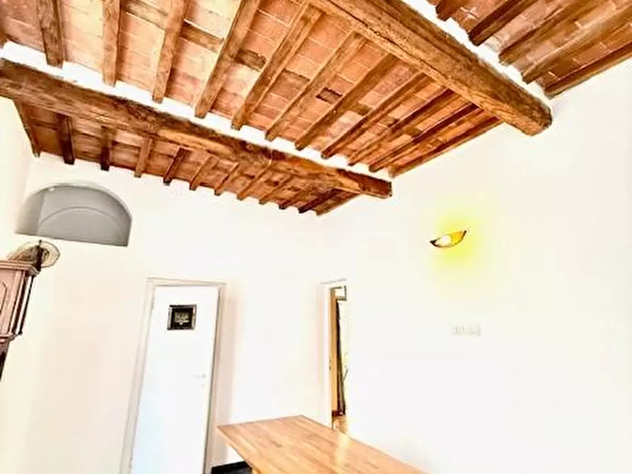 Immagine 2 di Appartamento in vendita  a Pietrasanta