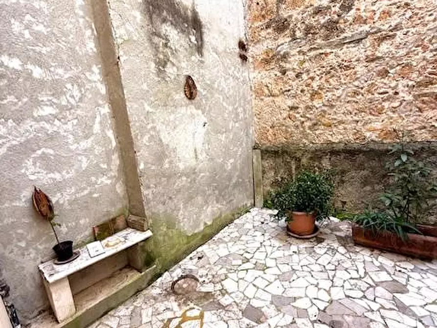 Immagine 8 di Appartamento in vendita  a Pietrasanta