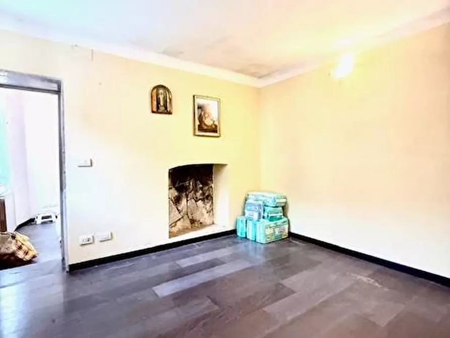 Immagine 12 di Appartamento in vendita  a Pietrasanta