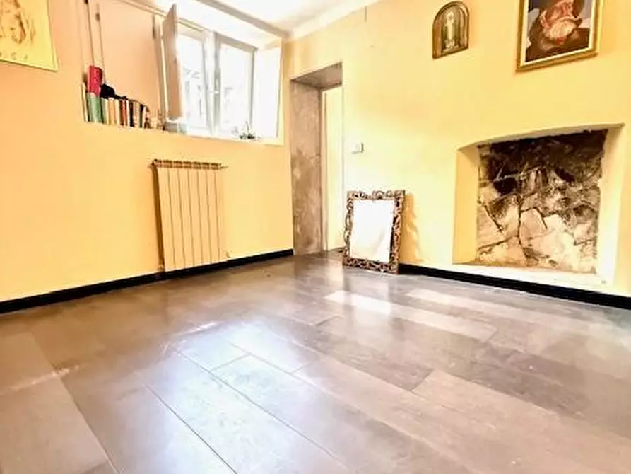 Immagine 14 di Appartamento in vendita  a Pietrasanta