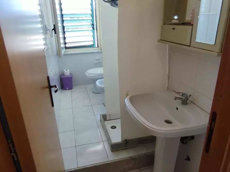 Immagine 33 di Appartamento in vendita  a Giardini-Naxos