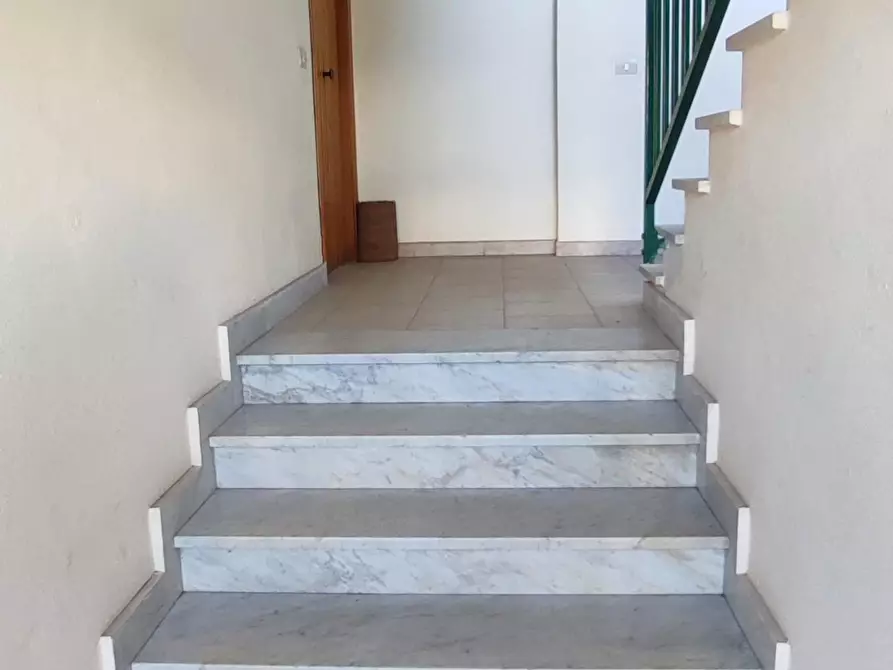 Immagine 11 di Appartamento in vendita  a Giardini-Naxos