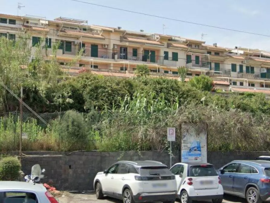 Immagine 2 di Appartamento in vendita  a Giardini-Naxos