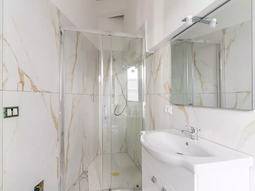 Immagine 13 di Appartamento in vendita  a Fucecchio