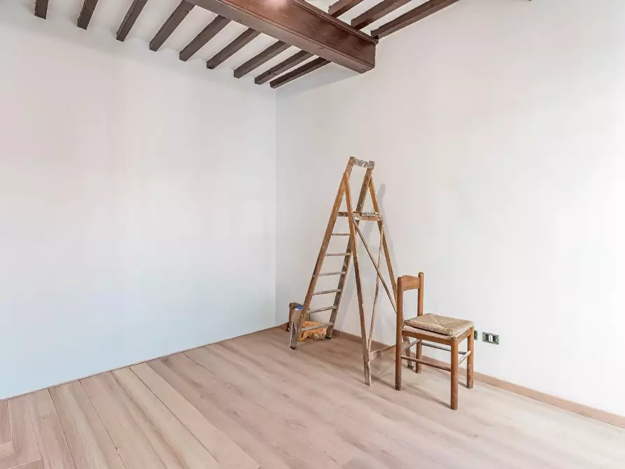 Immagine 7 di Appartamento in vendita  a Fucecchio