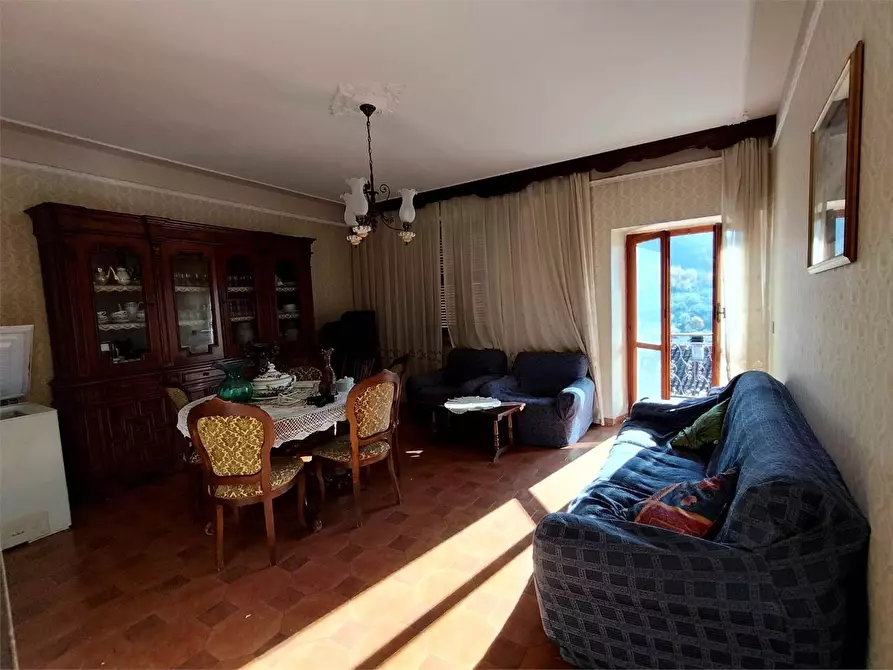 Immagine 6 di Casa indipendente in vendita  a Ortonovo