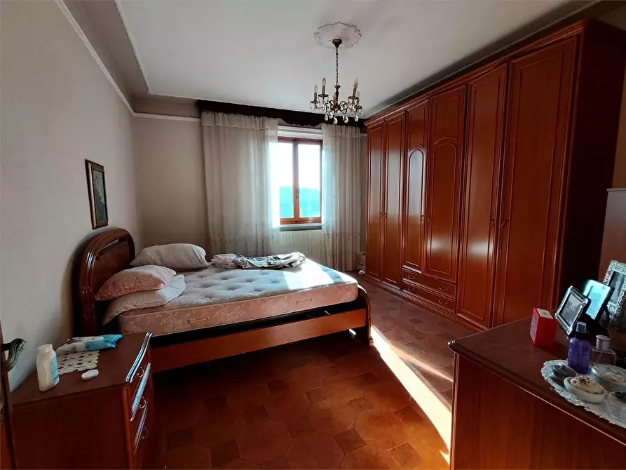 Immagine 13 di Casa indipendente in vendita  a Ortonovo