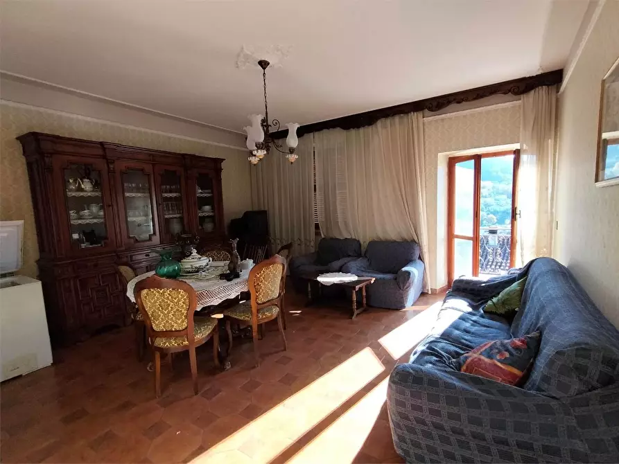 Immagine 5 di Casa indipendente in vendita  a Ortonovo