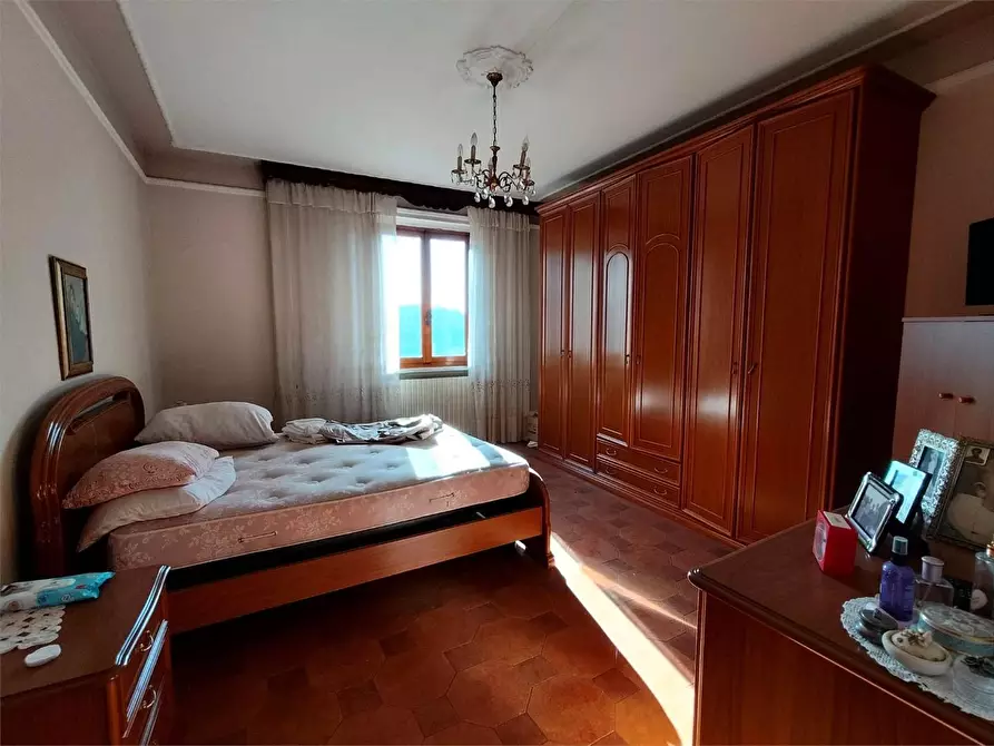 Immagine 12 di Casa indipendente in vendita  a Ortonovo