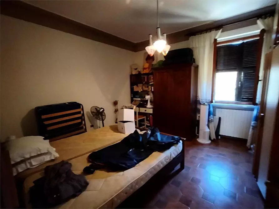 Immagine 9 di Casa indipendente in vendita  a Ortonovo