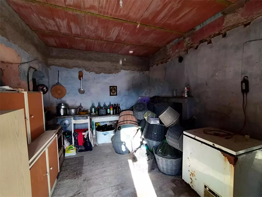 Immagine 21 di Casa indipendente in vendita  a Ortonovo