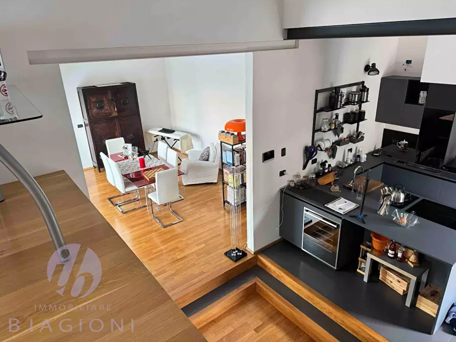 Immagine 22 di Villa in vendita  a Camaiore