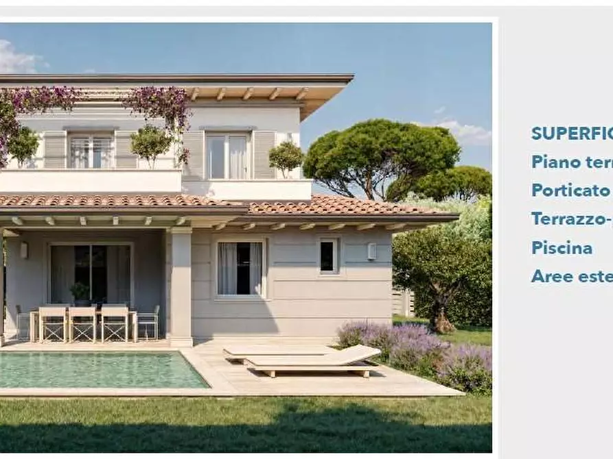 Immagine 11 di Villa in vendita  a Pietrasanta