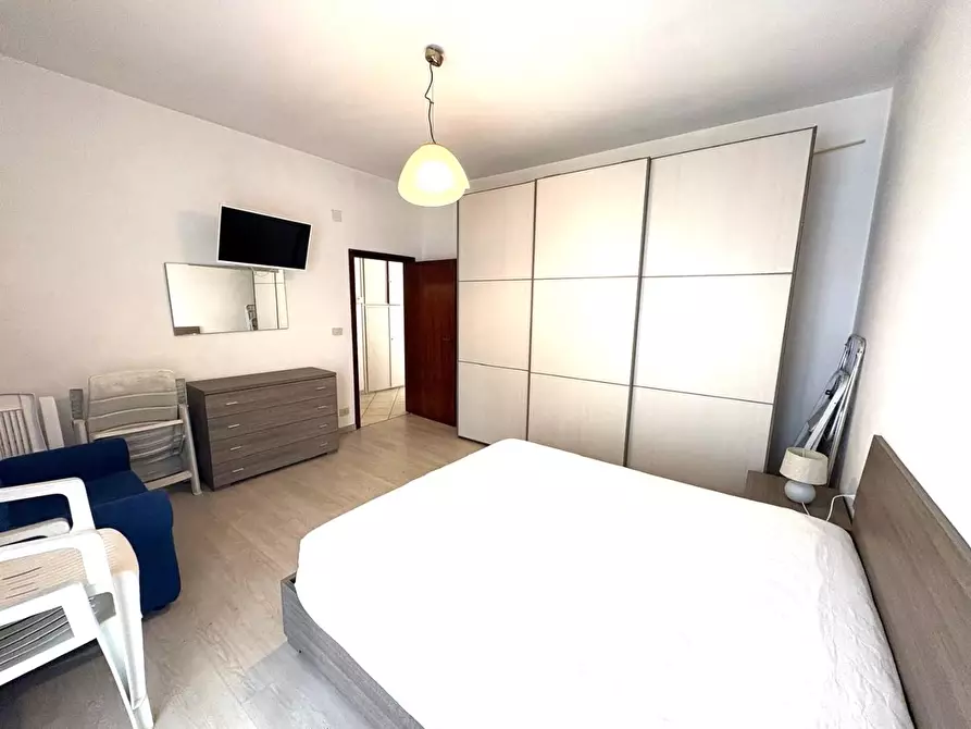 Immagine 8 di Appartamento in affitto  a Montignoso