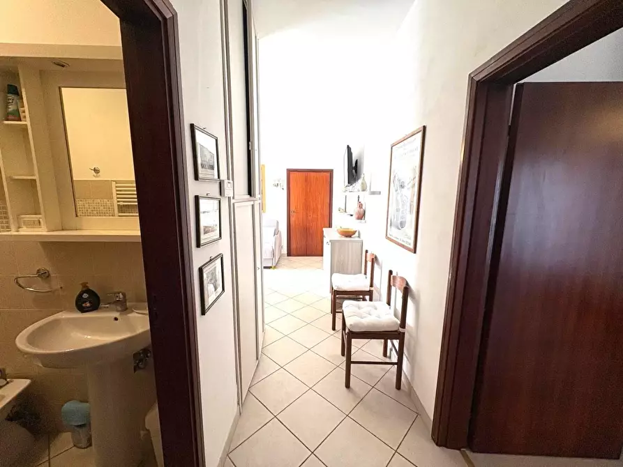 Immagine 10 di Appartamento in affitto  a Montignoso