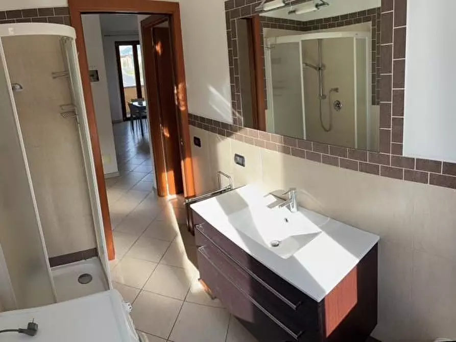 Immagine 9 di Appartamento in affitto  a Lucca