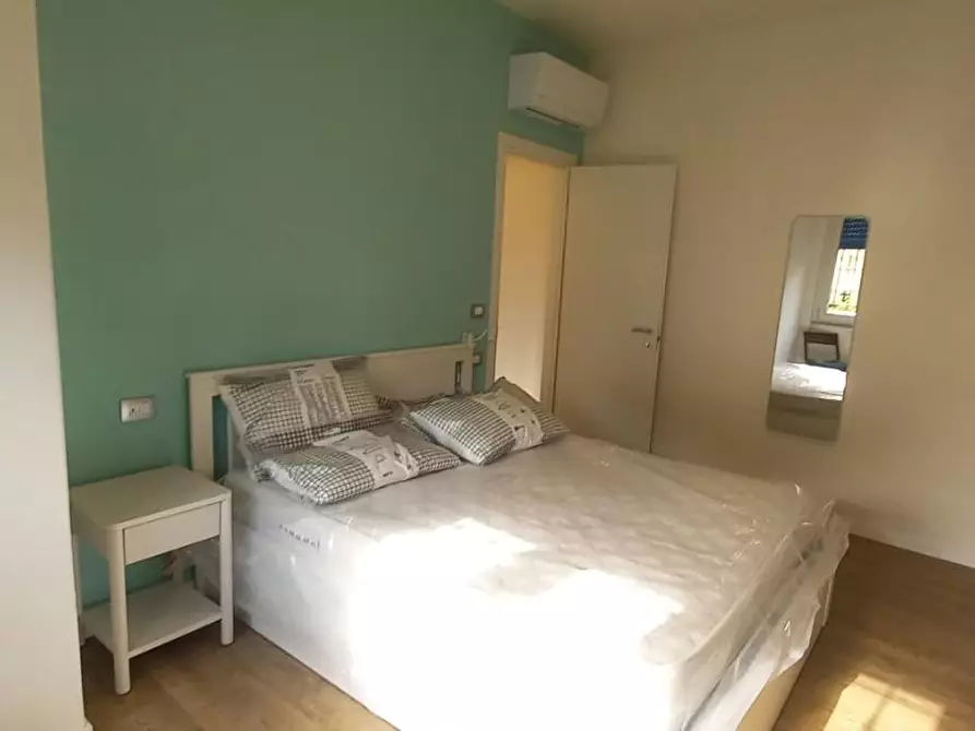 Immagine 14 di Appartamento in affitto  a Camaiore