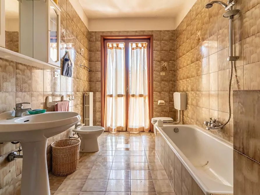 Immagine 29 di Villetta a schiera in vendita  a Empoli