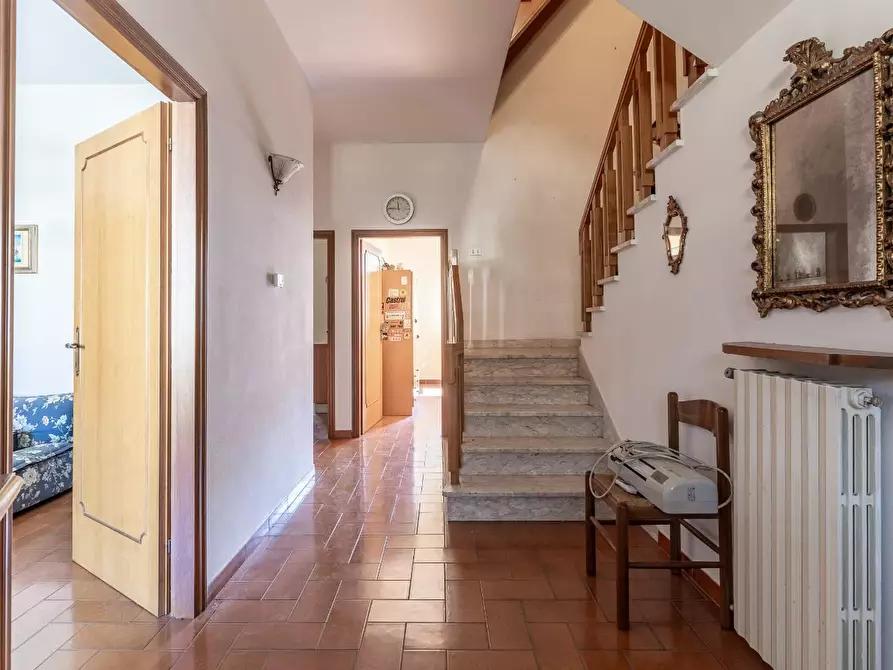 Immagine 13 di Villetta a schiera in vendita  a Empoli