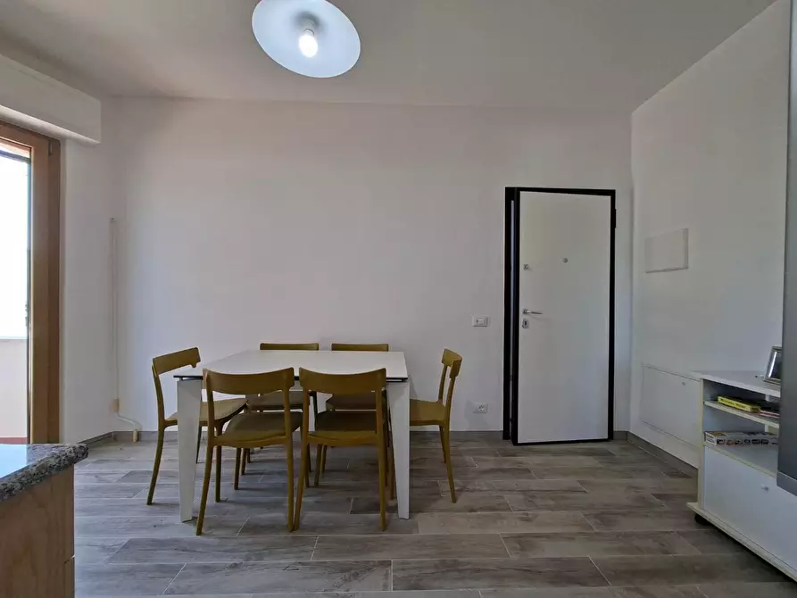 Immagine 2 di Appartamento in vendita  a Camaiore