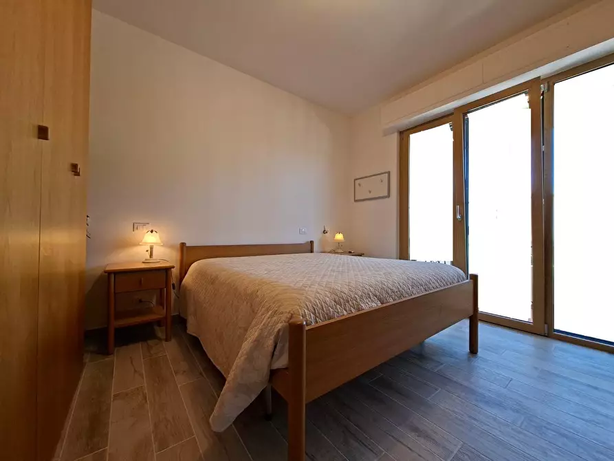 Immagine 3 di Appartamento in vendita  a Camaiore