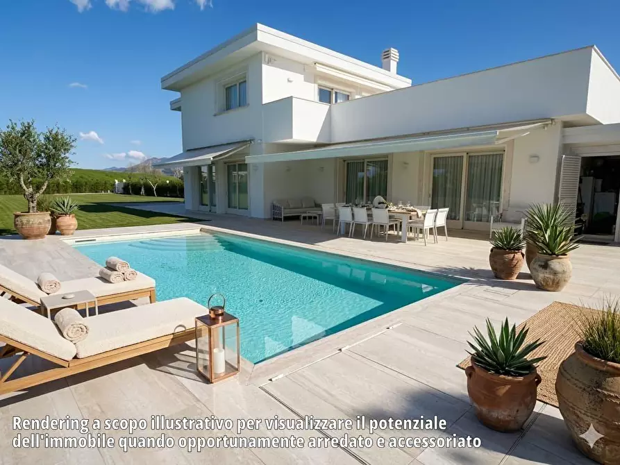 Immagine 75 di Villa in vendita  a Pietrasanta