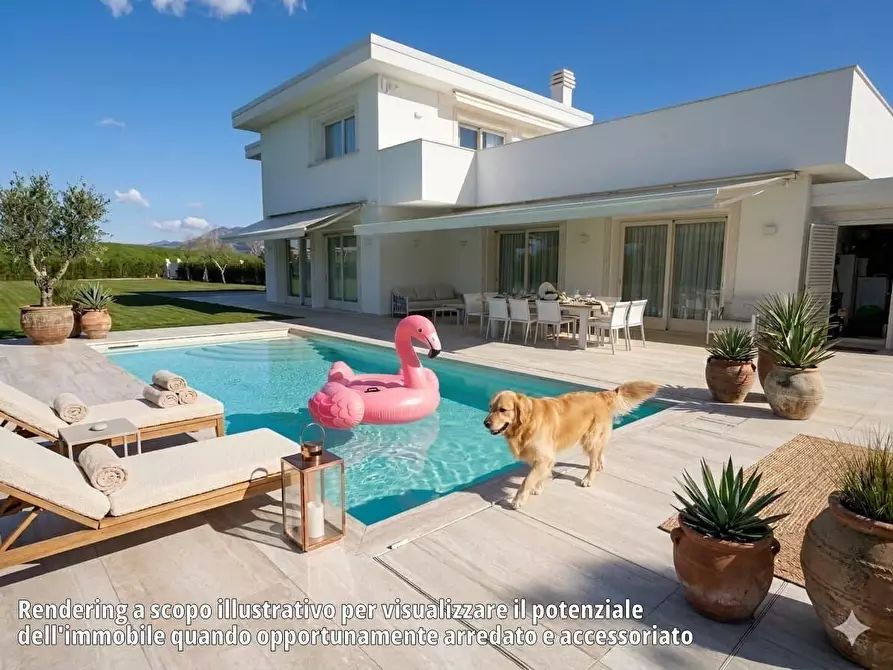 Immagine 3 di Villa in vendita  a Pietrasanta