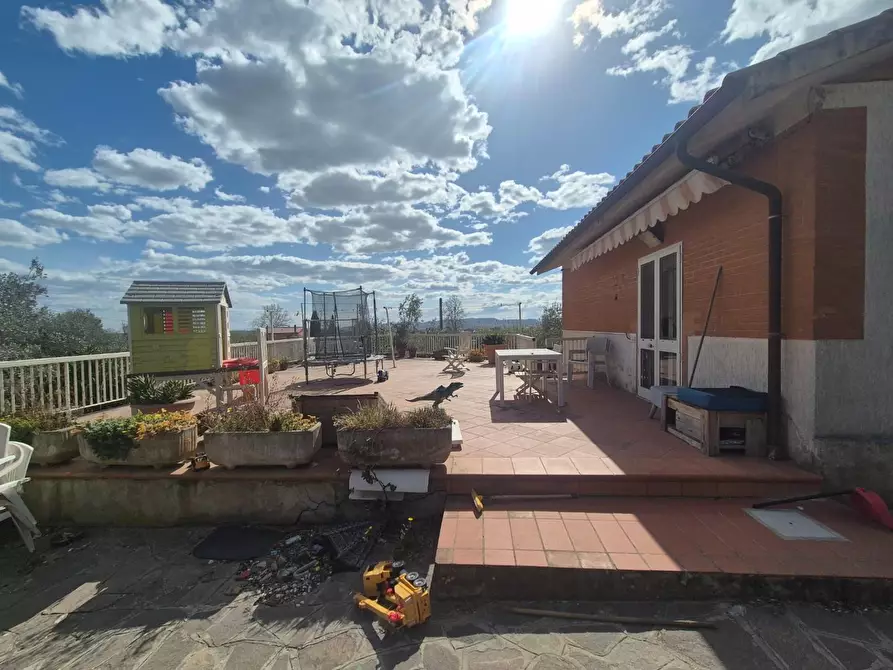 Immagine 9 di Casa indipendente in vendita  a Campiglia Marittima