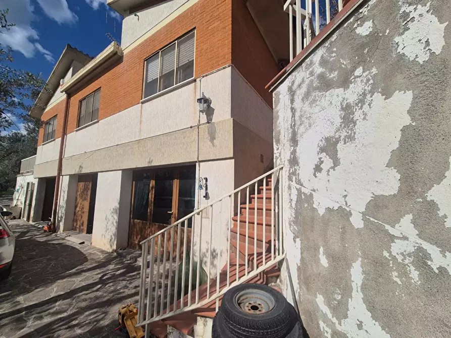 Immagine 2 di Casa indipendente in vendita  a Campiglia Marittima