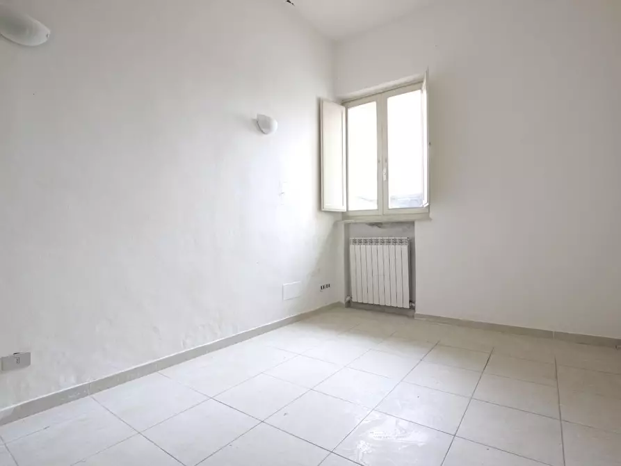 Immagine 12 di Appartamento in vendita  a Siena