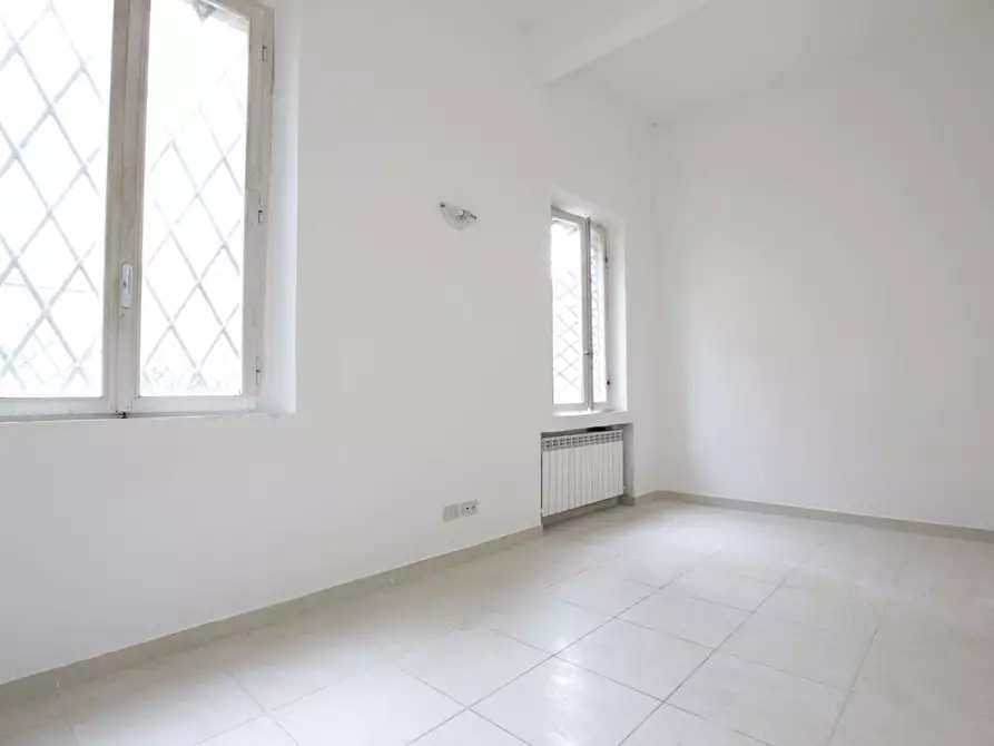 Immagine 7 di Appartamento in vendita  a Siena