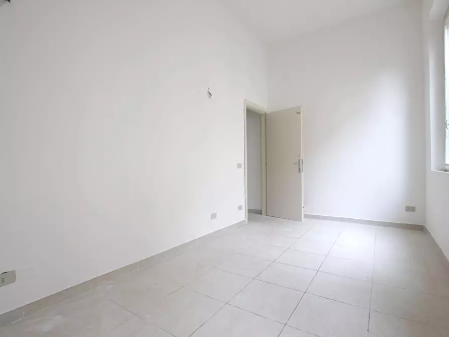 Immagine 10 di Appartamento in vendita  a Siena