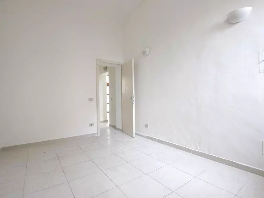 Immagine 13 di Appartamento in vendita  a Siena