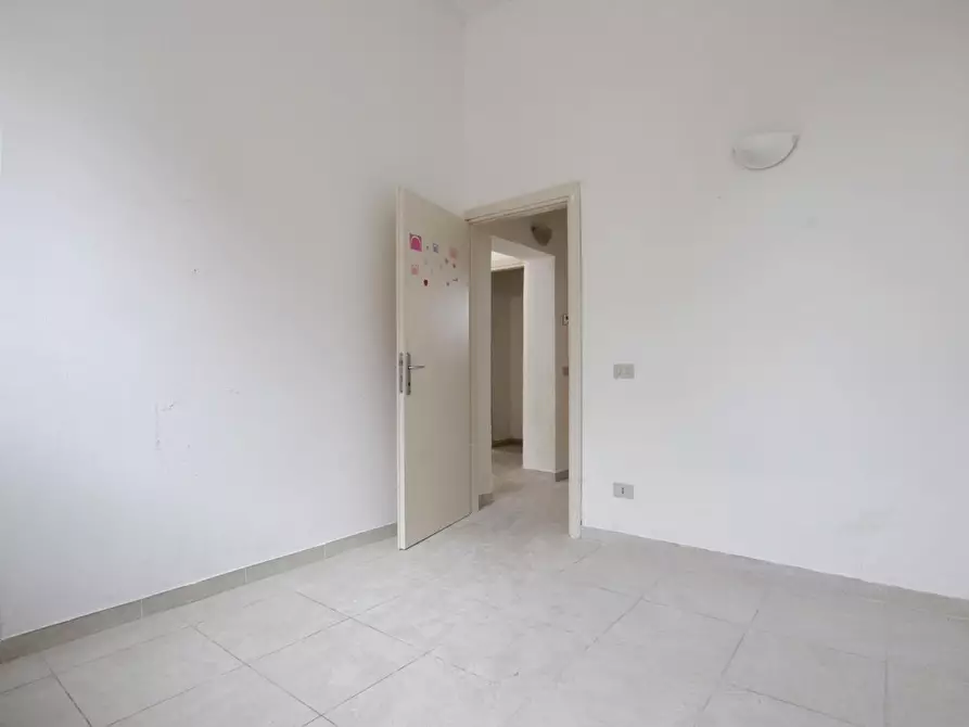 Immagine 18 di Appartamento in vendita  a Siena