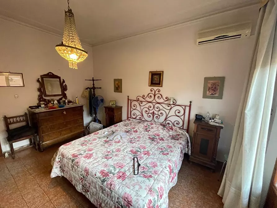 Immagine 46 di Appartamento in vendita  a Siena