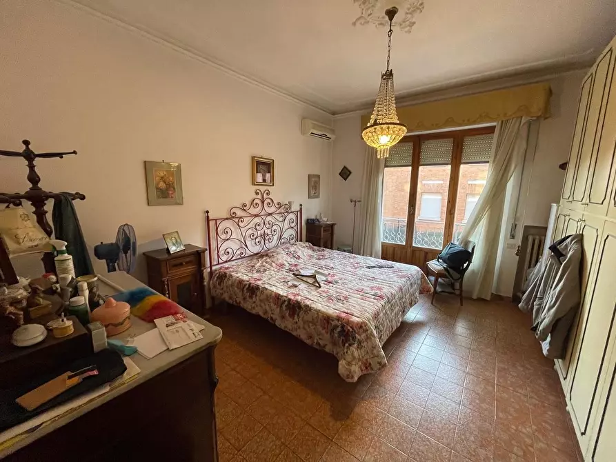 Immagine 43 di Appartamento in vendita  a Siena