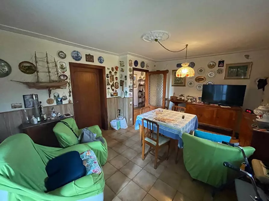 Immagine 73 di Appartamento in vendita  a Siena