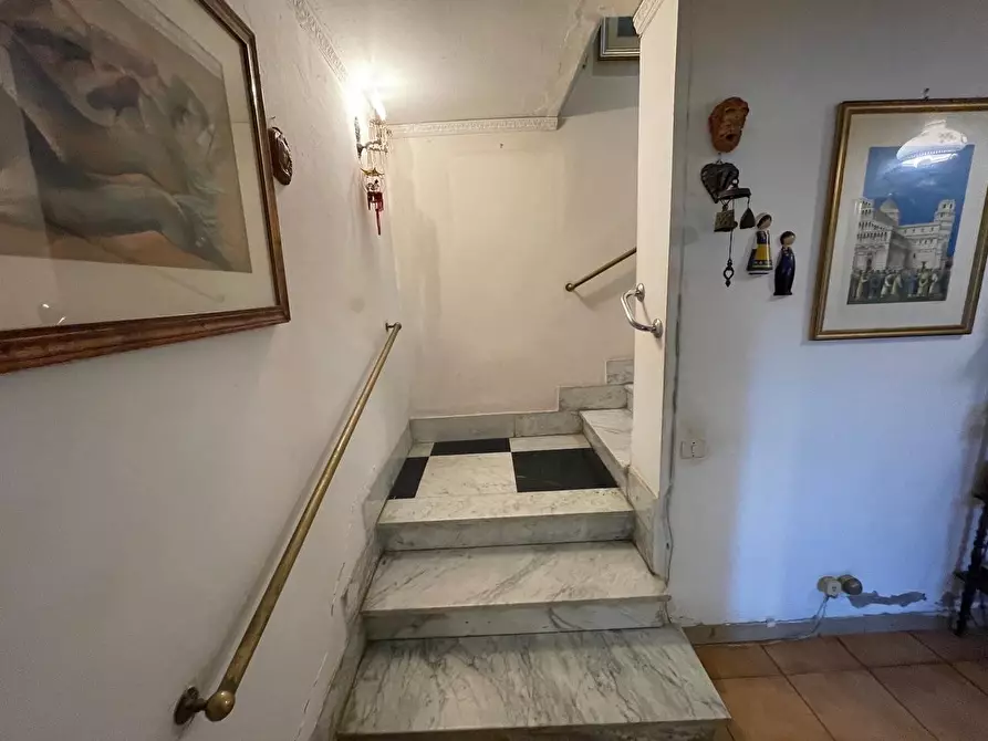 Immagine 69 di Appartamento in vendita  a Siena