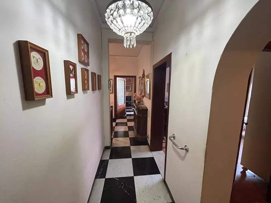 Immagine 50 di Appartamento in vendita  a Siena