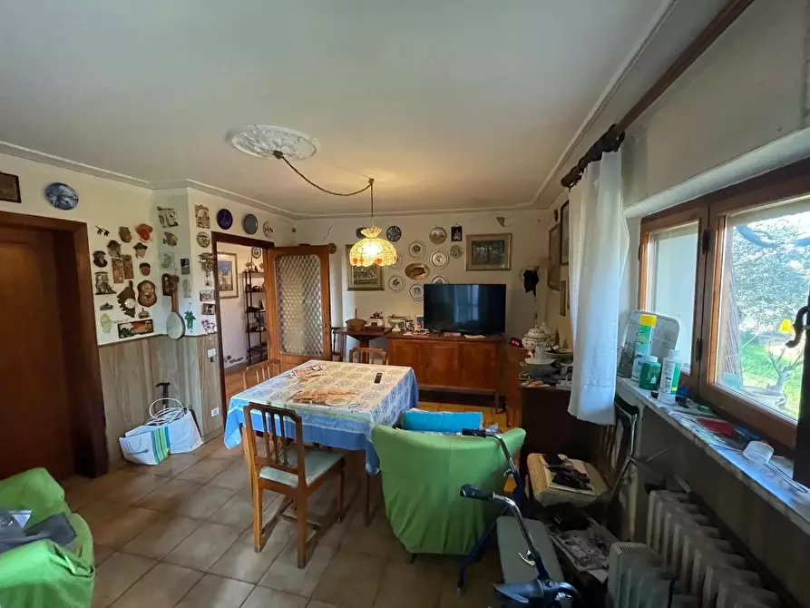 Immagine 72 di Appartamento in vendita  a Siena