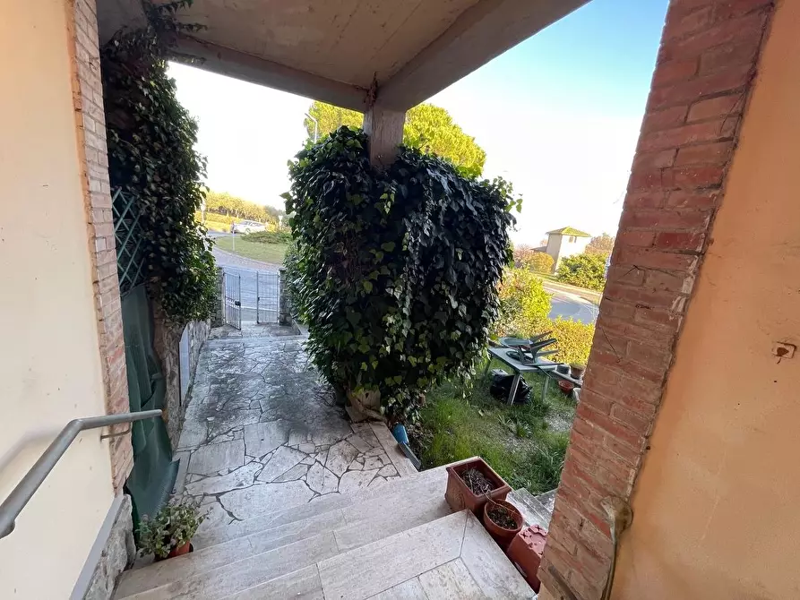 Immagine 29 di Appartamento in vendita  a Siena