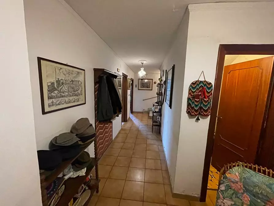 Immagine 89 di Appartamento in vendita  a Siena