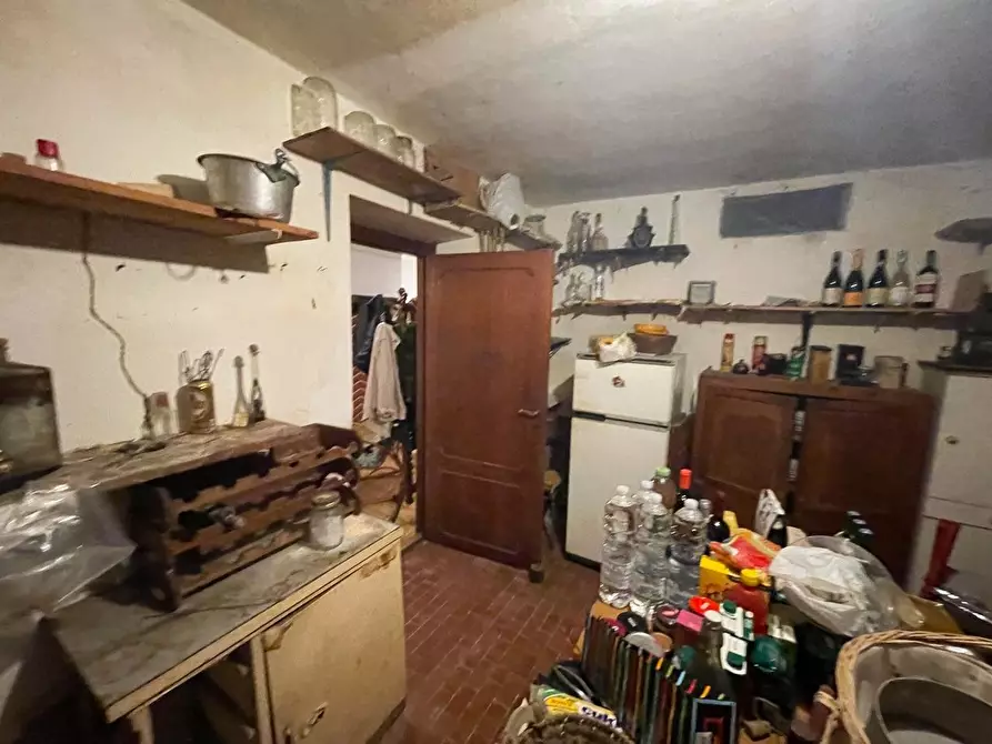 Immagine 87 di Appartamento in vendita  a Siena