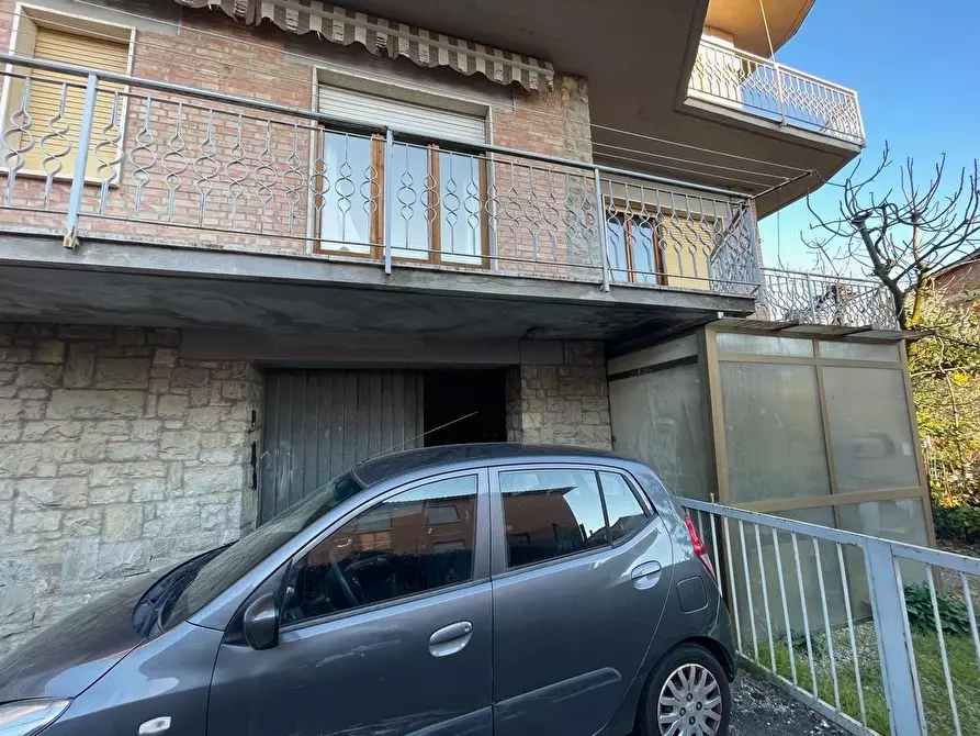 Immagine 95 di Appartamento in vendita  a Siena