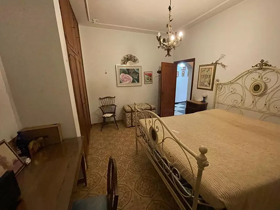 Immagine 55 di Appartamento in vendita  a Siena
