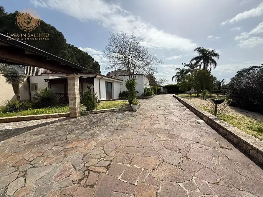 Immagine 5 di Villa in vendita  a Tricase