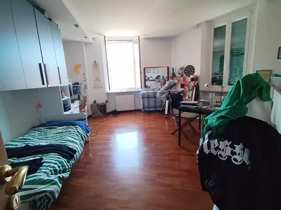 Immagine 21 di Appartamento in vendita  a Livorno